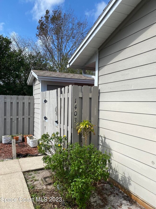 Building Photo - 1927 Quail Ridge Ct Unit 1403