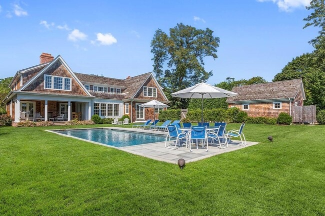 Photo - 34 Old Field Ln