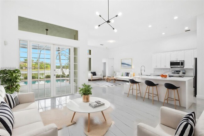 Photo - 646 Heritage Dr