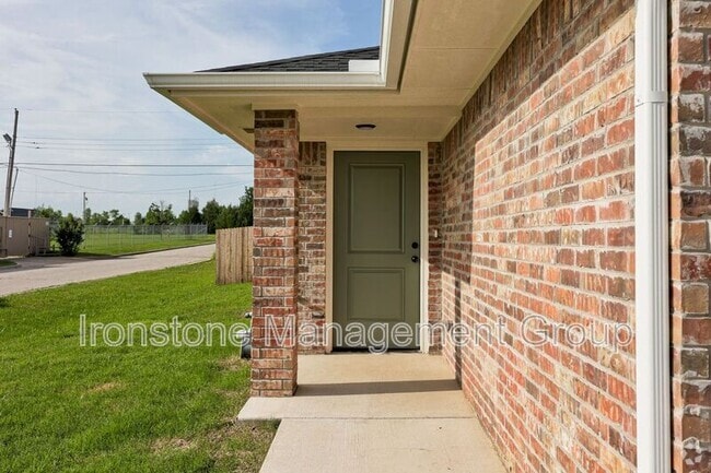 Building Photo - 200 NW 122nd St Unit #B Rental