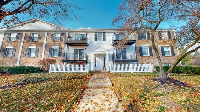 Building Photo - 5285 Portland St Unit 104