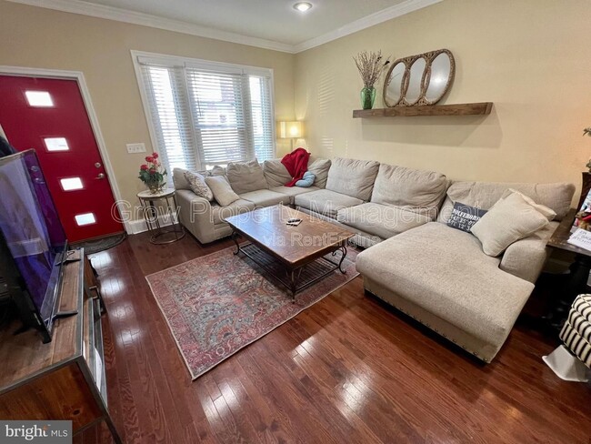 Photo - 2441 S Philip St