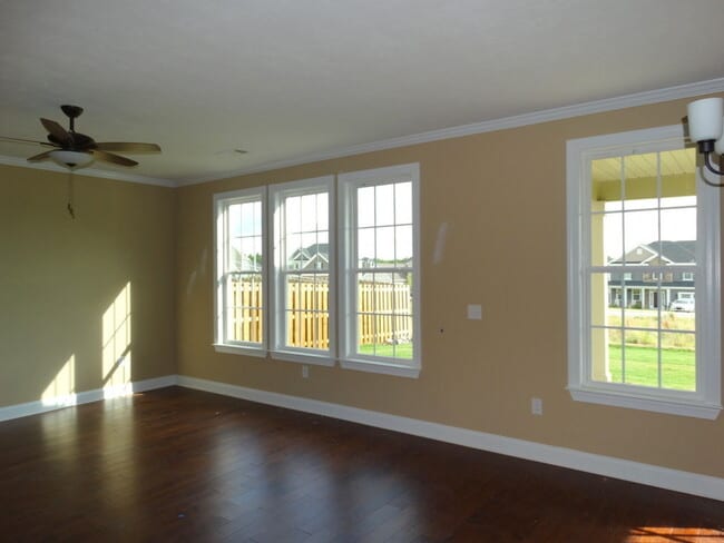 Photo - Sought After Crawford Creek