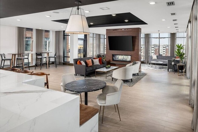 Encore Mid City