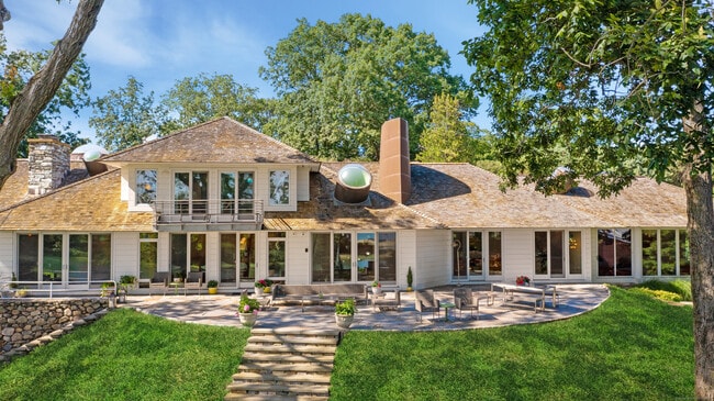 Photo - 11 Beachside Common