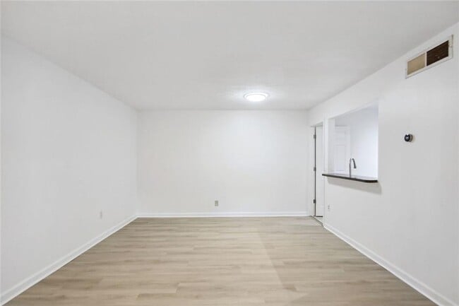 Photo - 1150 Collier Rd NW Unit K19