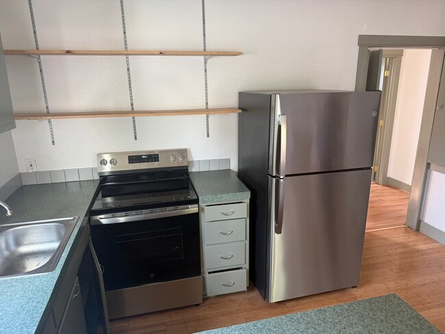 Foto principal - 3123 NE 67th Ave Unidad 3123