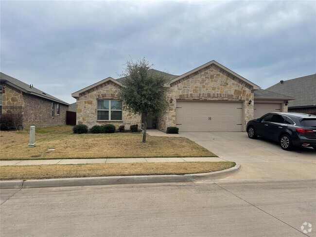 Building Photo - 2521 Weatherford Heights Dr Rental