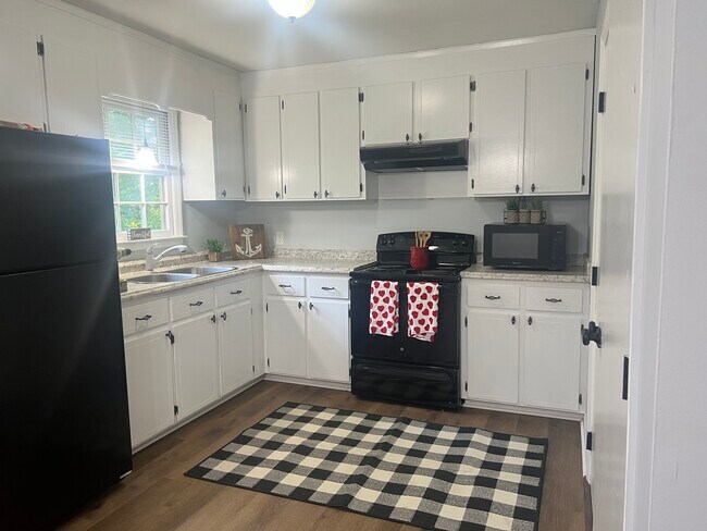 Kitchen - 1179 N Main St Townhome