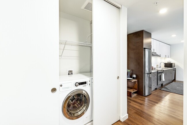 Unit-514-10 - East Union