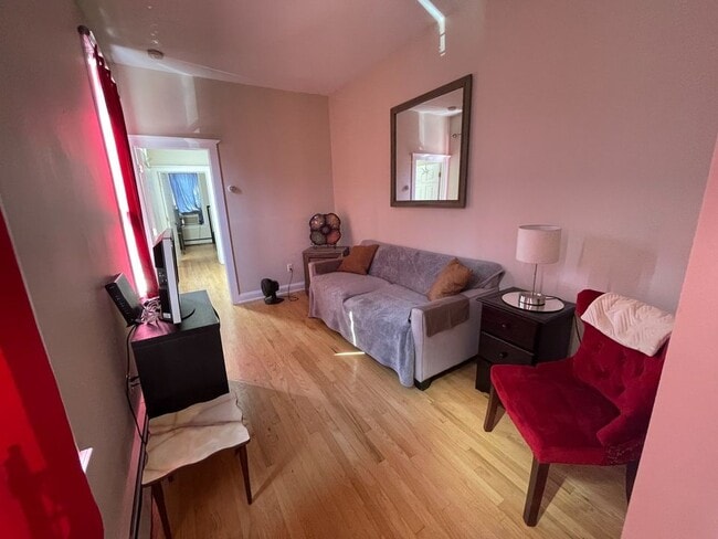 Photo - 50 Irving St Unidad 1