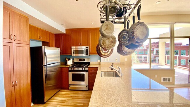 Photo - Bright 2 bedroom with open floor plan and spacious terrace! Unidad 601