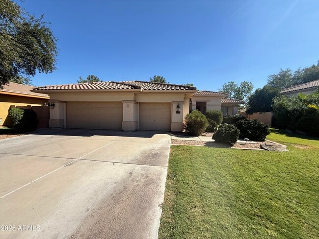 Photo - 1741 W Bartlett Way House