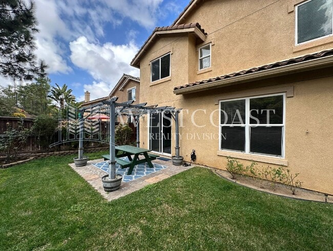 Photo - AVAILABLE NOW!!! 3 Bedroom 3 bath Private OASIS backyard in Vista, CA.
