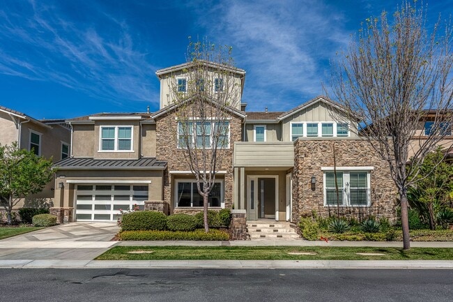 Building Photo - Altair Mansion, 24 Hour Guarded, 5Bed|6bath, Nearly 5000sqf