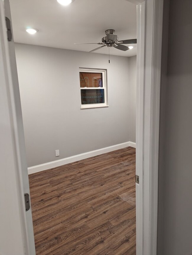 Photo - 105 James Agee St