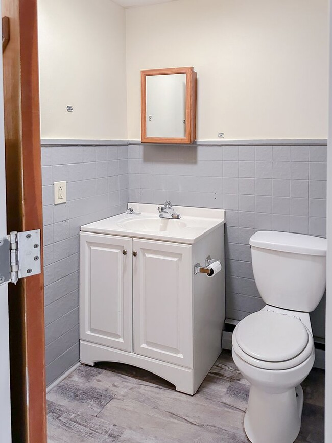 Photo - Renovated 1br in Country Setting with Private Deck Unit 9