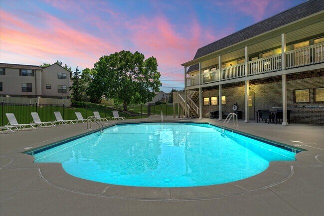 Photo - Sheridan Ridge Townhomes