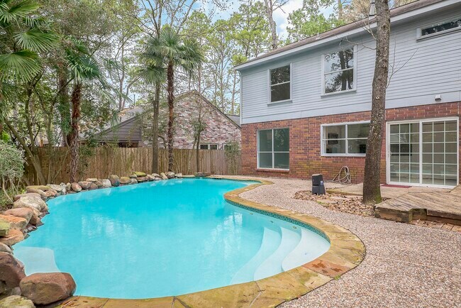 Photo - 10 Summithill Pl