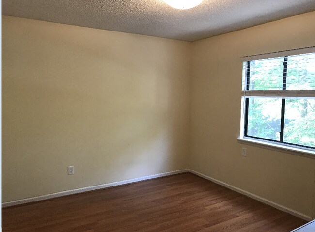 150-1304 Ligon St.