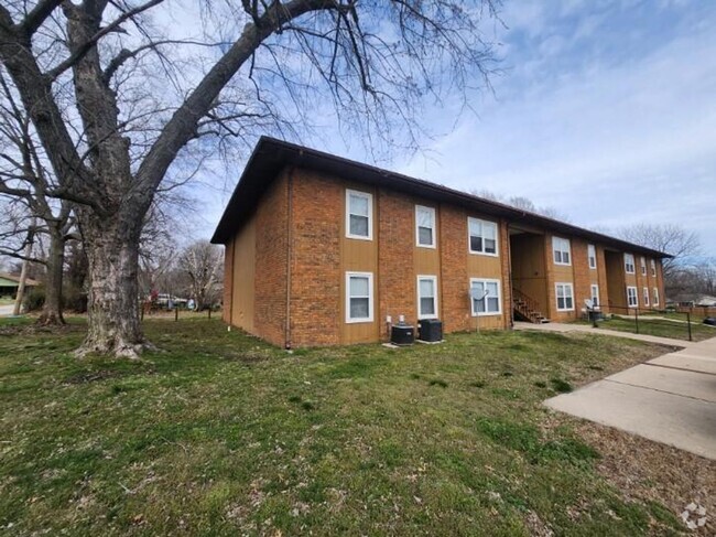 Building Photo - 416 S Main Unit Willard Apartments