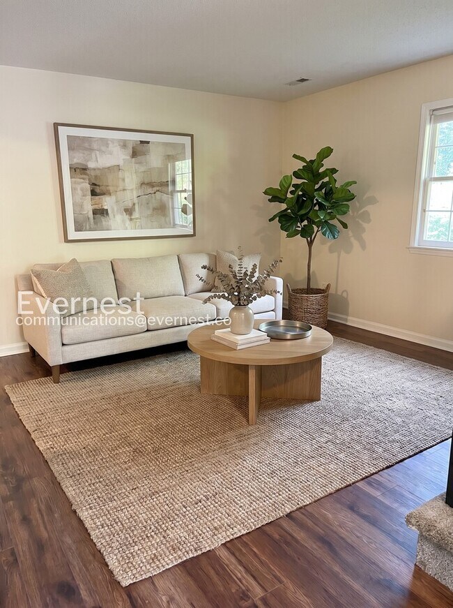 Photo - 3904 Greenleaf St