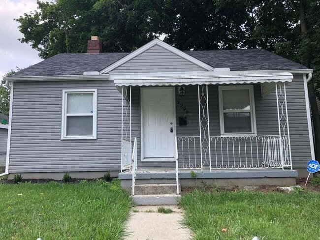 Photo - 2299 Hamilton Ave