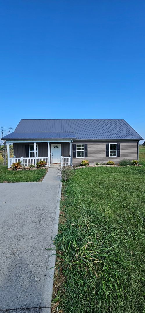 Building Photo - Spacious Home for Rent!