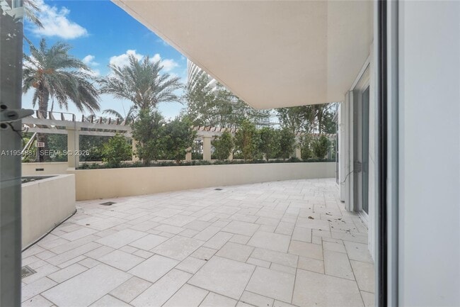 Photo - 300 South Pointe Dr Unit 303