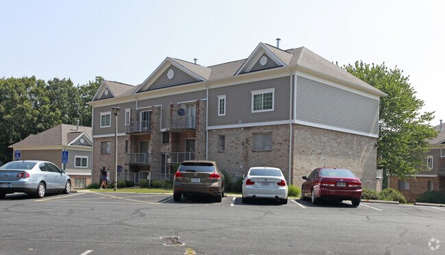Briarwood Apartments - Briarwood Apartments