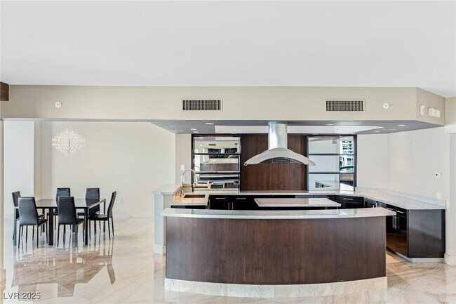 Photo - 2777 Paradise Rd Unit 1801
