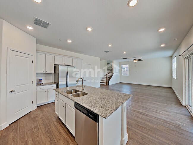 Photo - 12526 N 60th Ave
