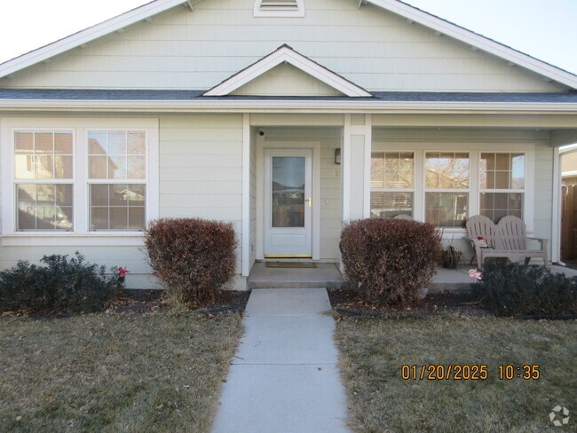 Building Photo - 1427 Pin Oak Dr Rental