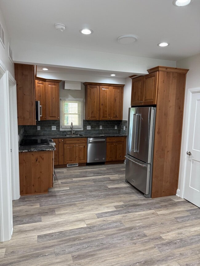 Photo - 627 N River St Apartamento Unidad 1