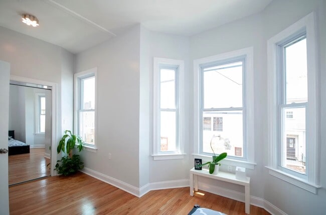 Photo - 80 Marion St