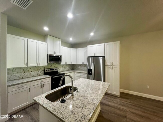 Photo - 44 Regency Dr