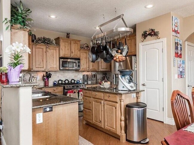 Photo - 2296 Hunter Dr