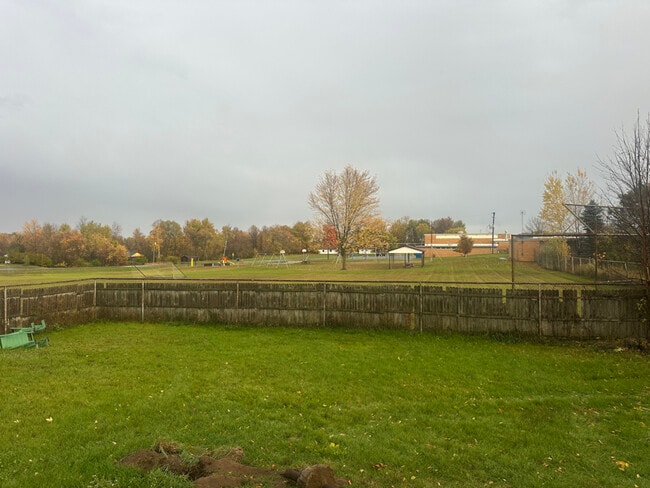 Photo - 1971 Margaret St