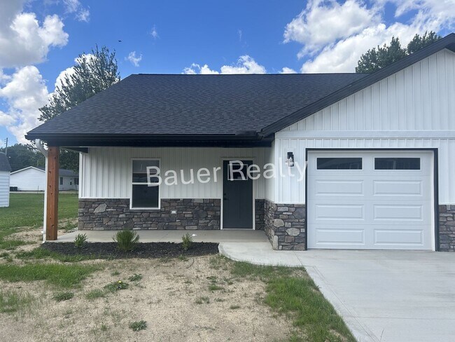 47 Grove Ave Unit A