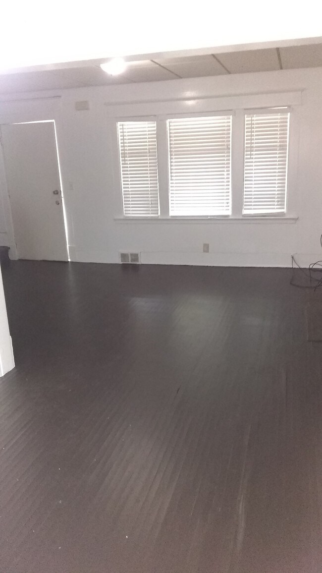 Photo - 685 Norfolk Ave