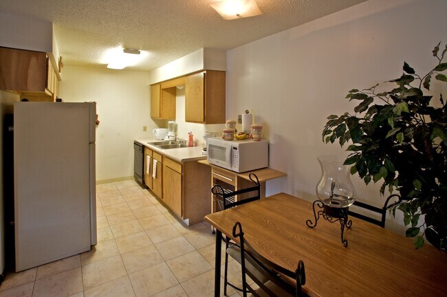 Kitchen and dining area