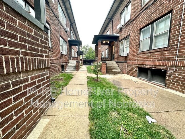 120 N 6th St