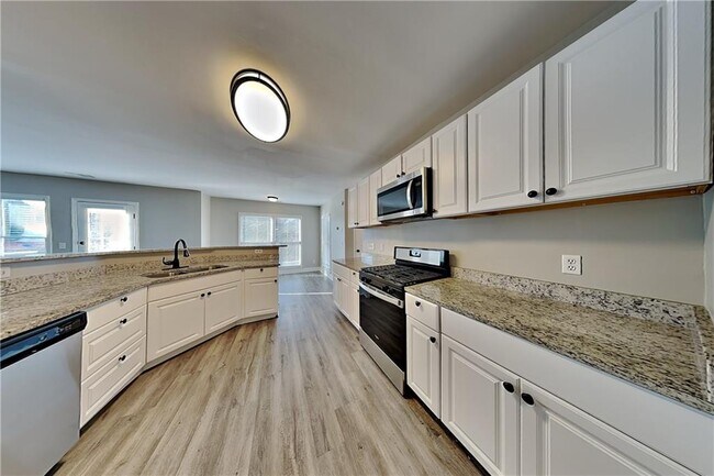 Photo - 2101 Chatou Pl