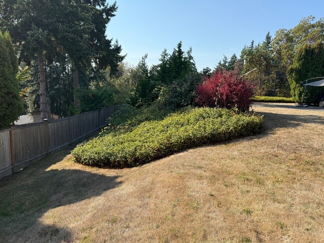 Photo - 8027 NE 114th St