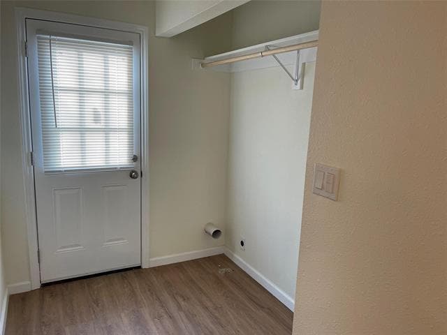 Photo - 5424 Cottey St