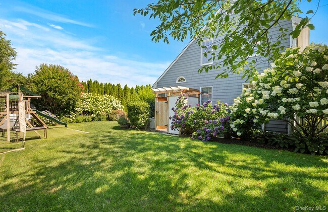 Photo - 28 Windermere Dr