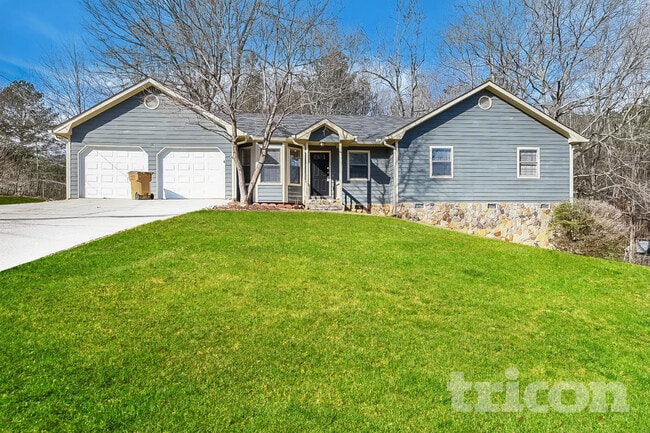 Photo - 110 Springvalley Way