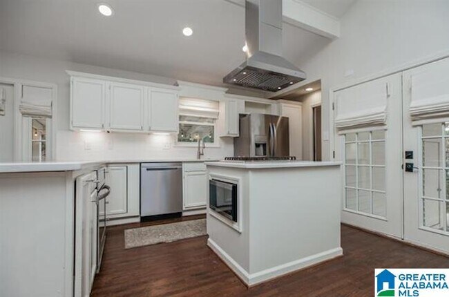 Photo - 661 Pamela St