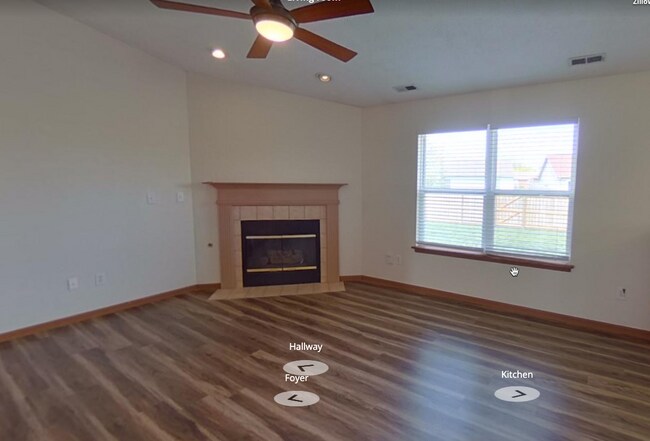 Photo - 324 Plantation Way