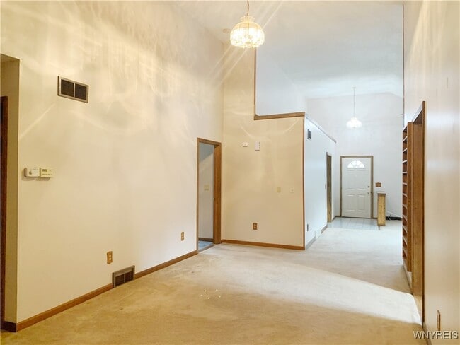 Building Photo - 318 Ivyhurst Rd N Rental